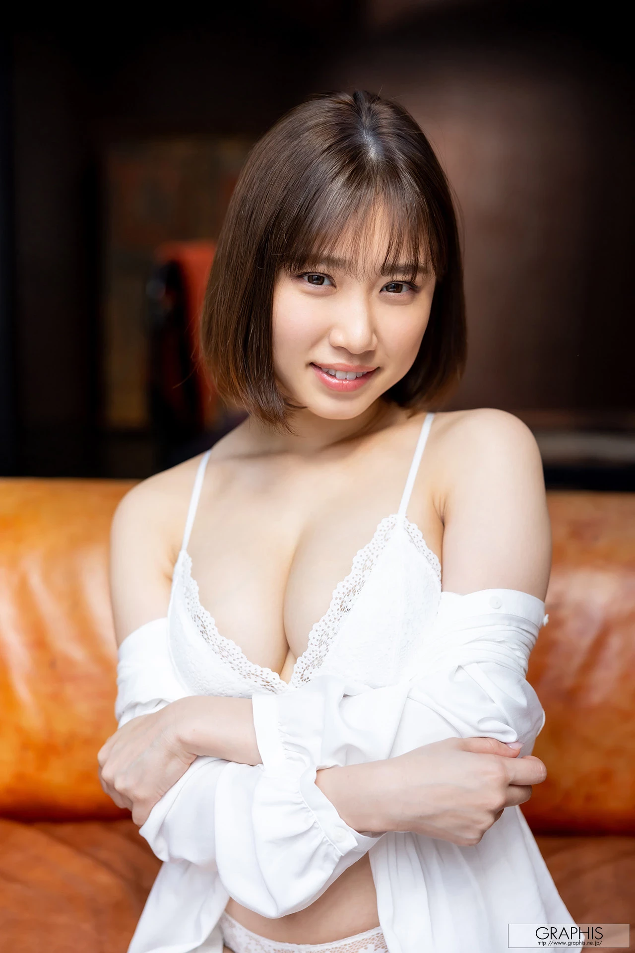 [安达夕莉] 小只马白嫩美乳露出 养眼到让人目不转睛 [19P]