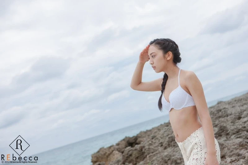 辻本杏[Photobook] デジタル写真集‘王道美形美少女 辻本杏’ [196P]