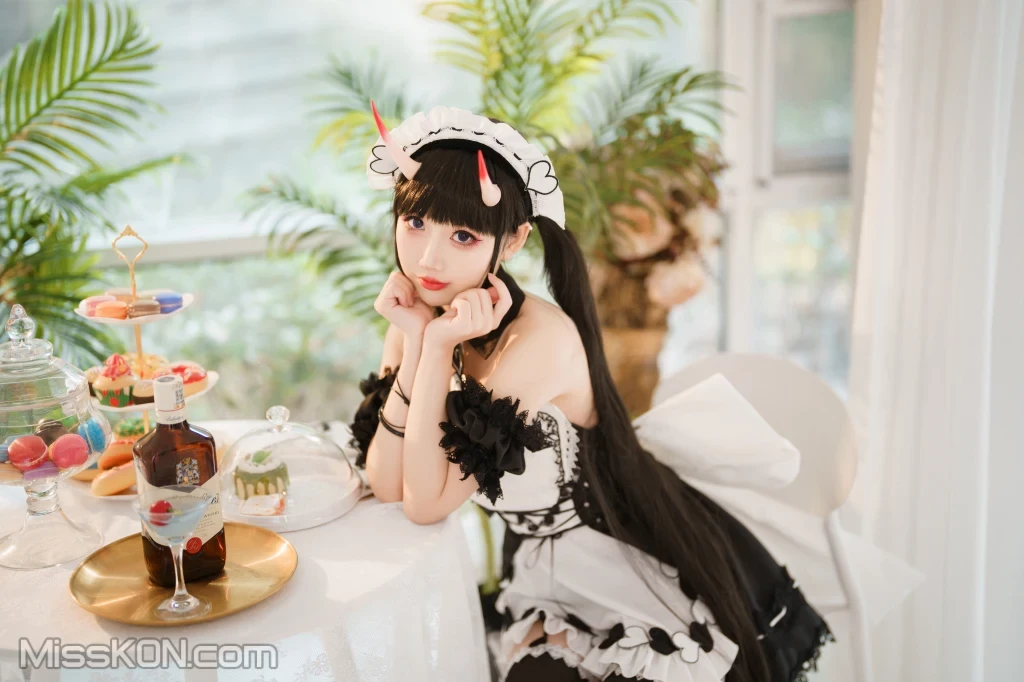 Coser@面饼仙儿 No.122： 能代女仆 [31 photos]