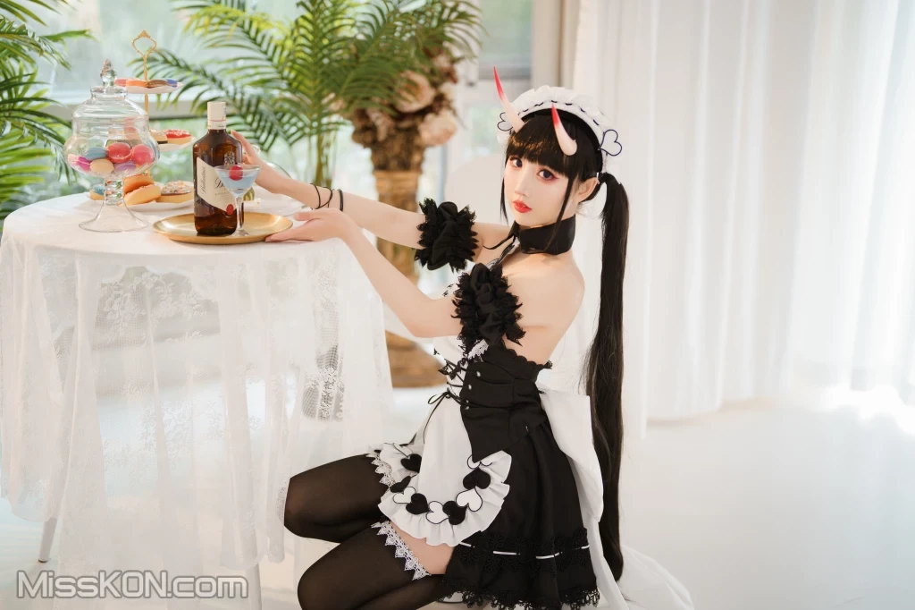 Coser@面饼仙儿 No.122： 能代女仆 [31 photos]