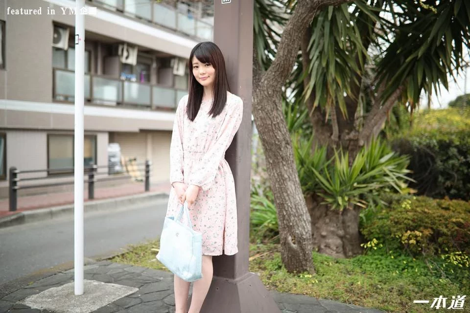 [川岛爱奈]新婚夫妇享受第一次激战 [40P]