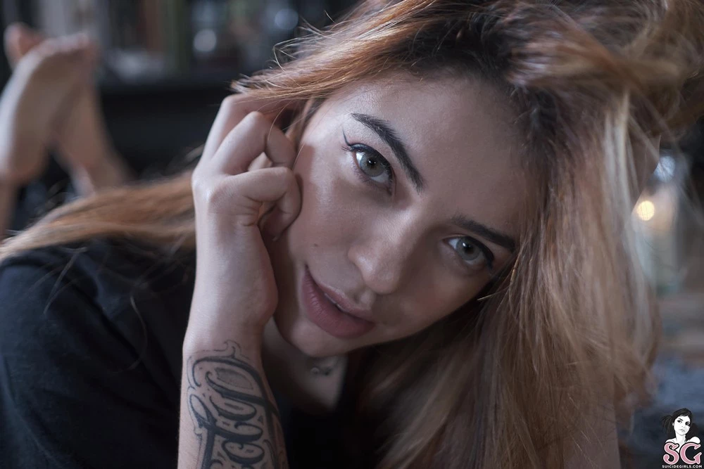 [Suicide Girls] Meloody - You Could Be Mine