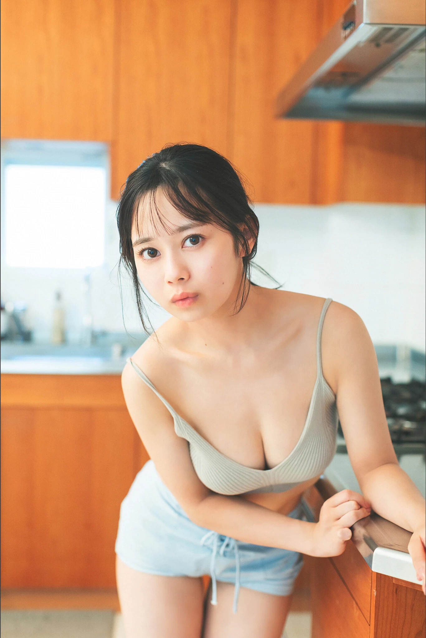 [近藤沙瑛子] 优质美少女有着诱人美乳 诱惑新高度 [26P]