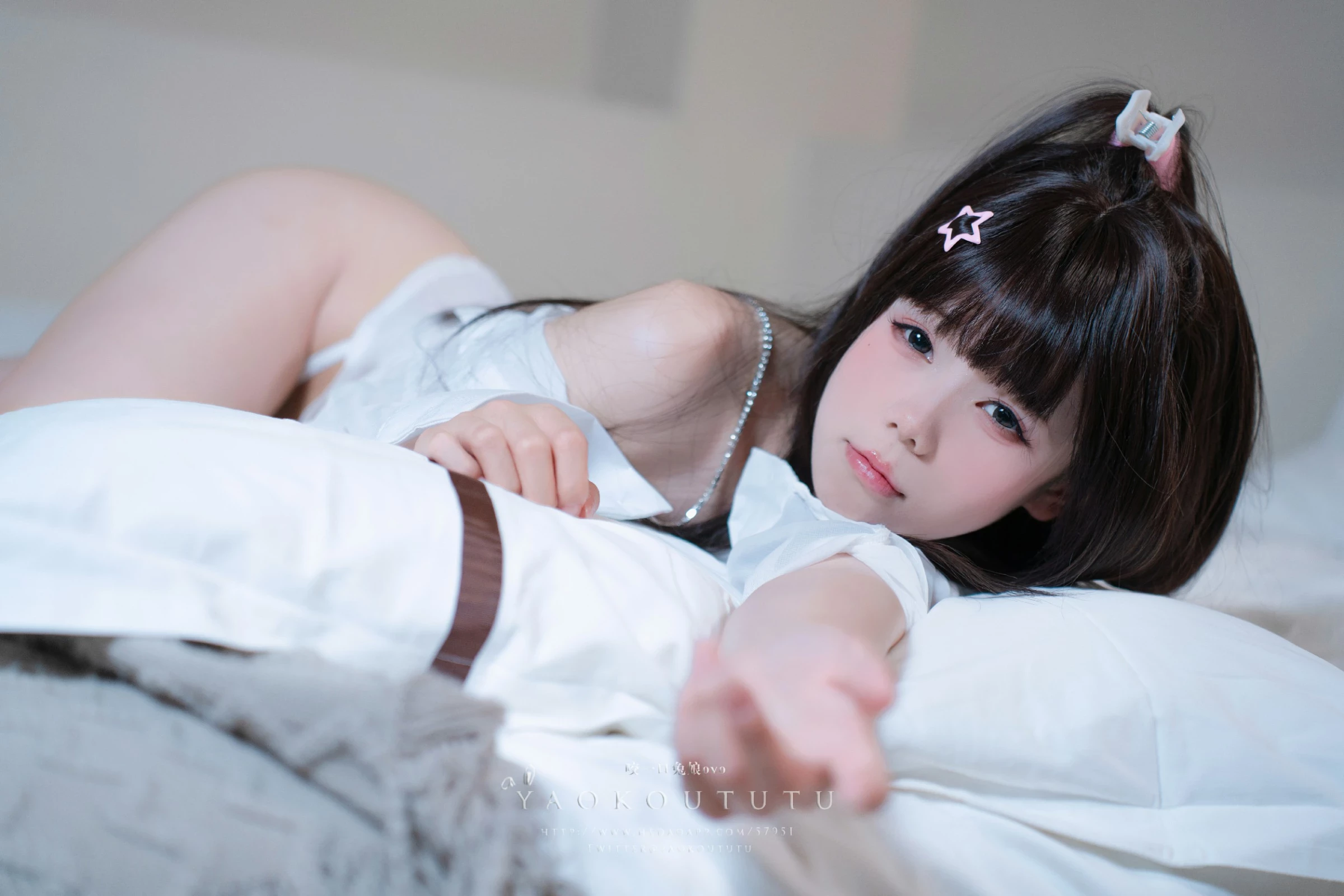 Coser@黏黏团子兔 -  男友衬衣’&Boom Boom [58P]