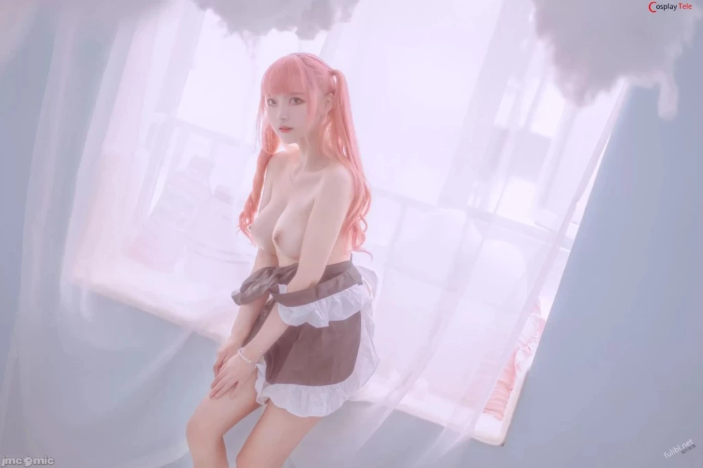 一只云烧 [BuckyClouds] – Pink maid set 粉红女仆 [93P]