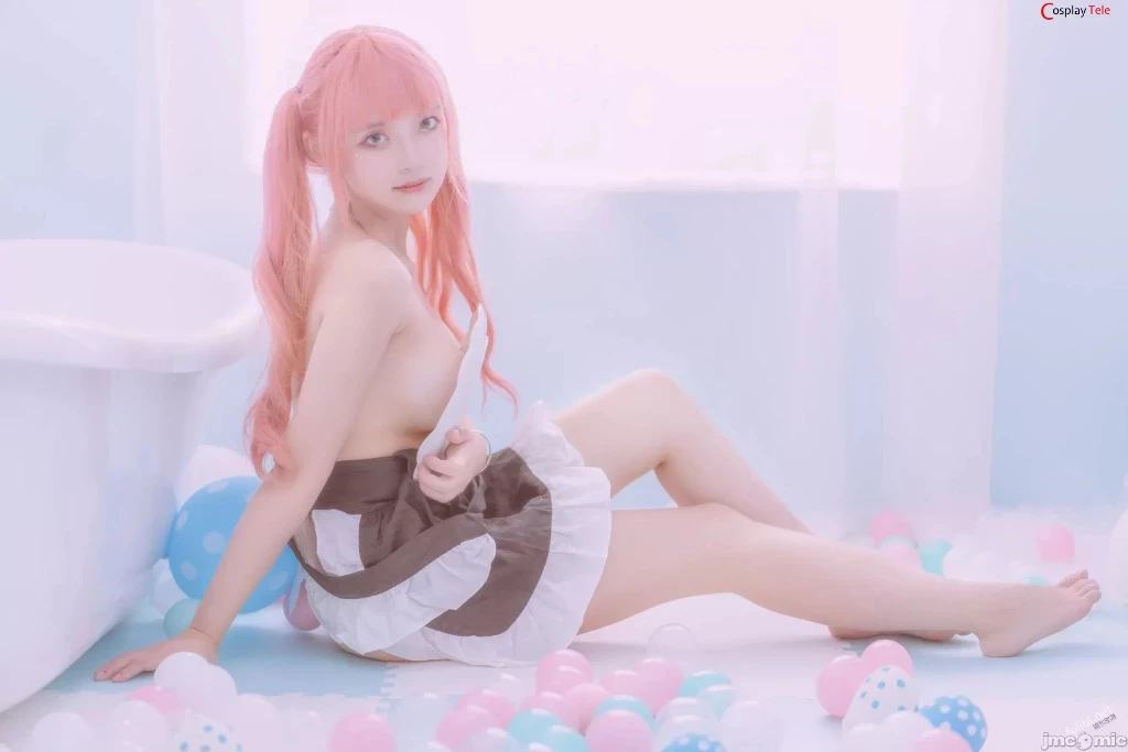 一只云烧 [BuckyClouds] – Pink maid set 粉红女仆 [93P]