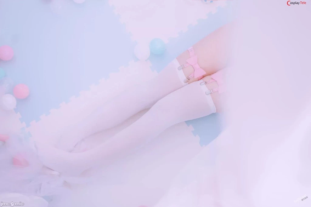 一只云烧 [BuckyClouds] – Pink maid set 粉红女仆 [93P]