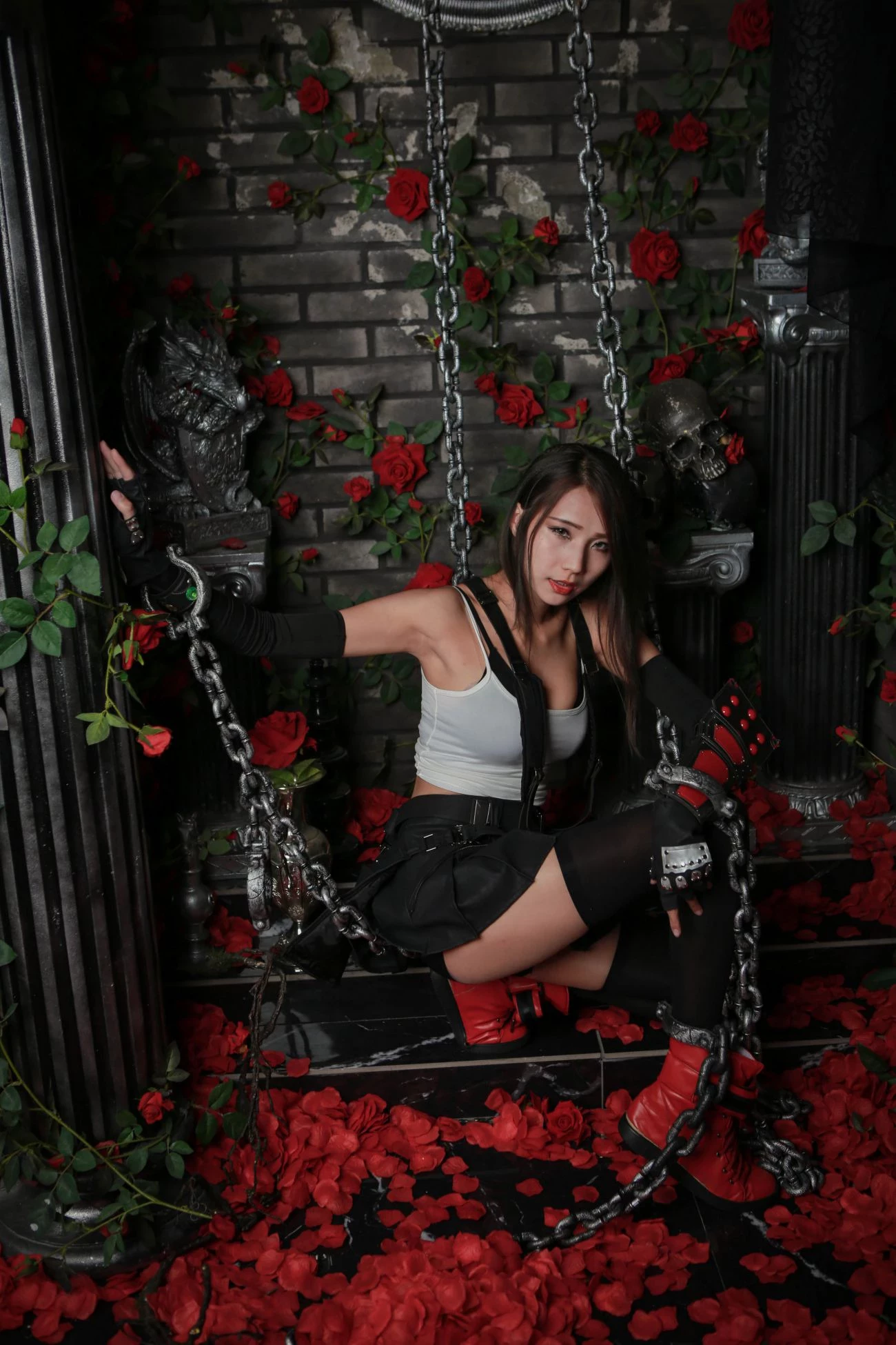 台湾腿模丝袜高跟鞋美腿棚拍 Anita 黄韵霏 Cos Tifa [54P]