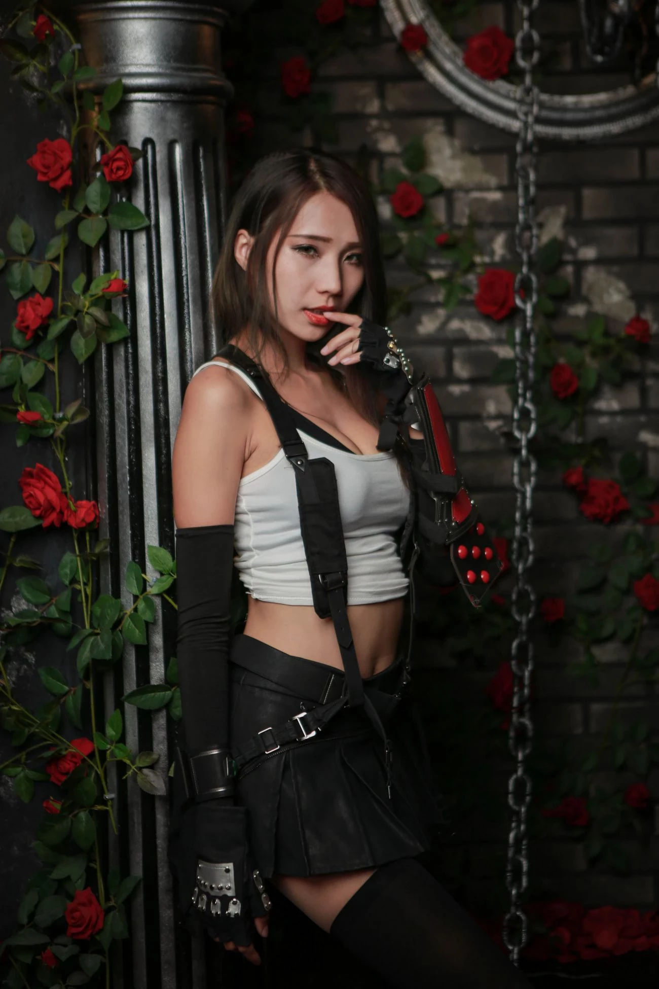 台湾腿模丝袜高跟鞋美腿棚拍 Anita 黄韵霏 Cos Tifa [54P]