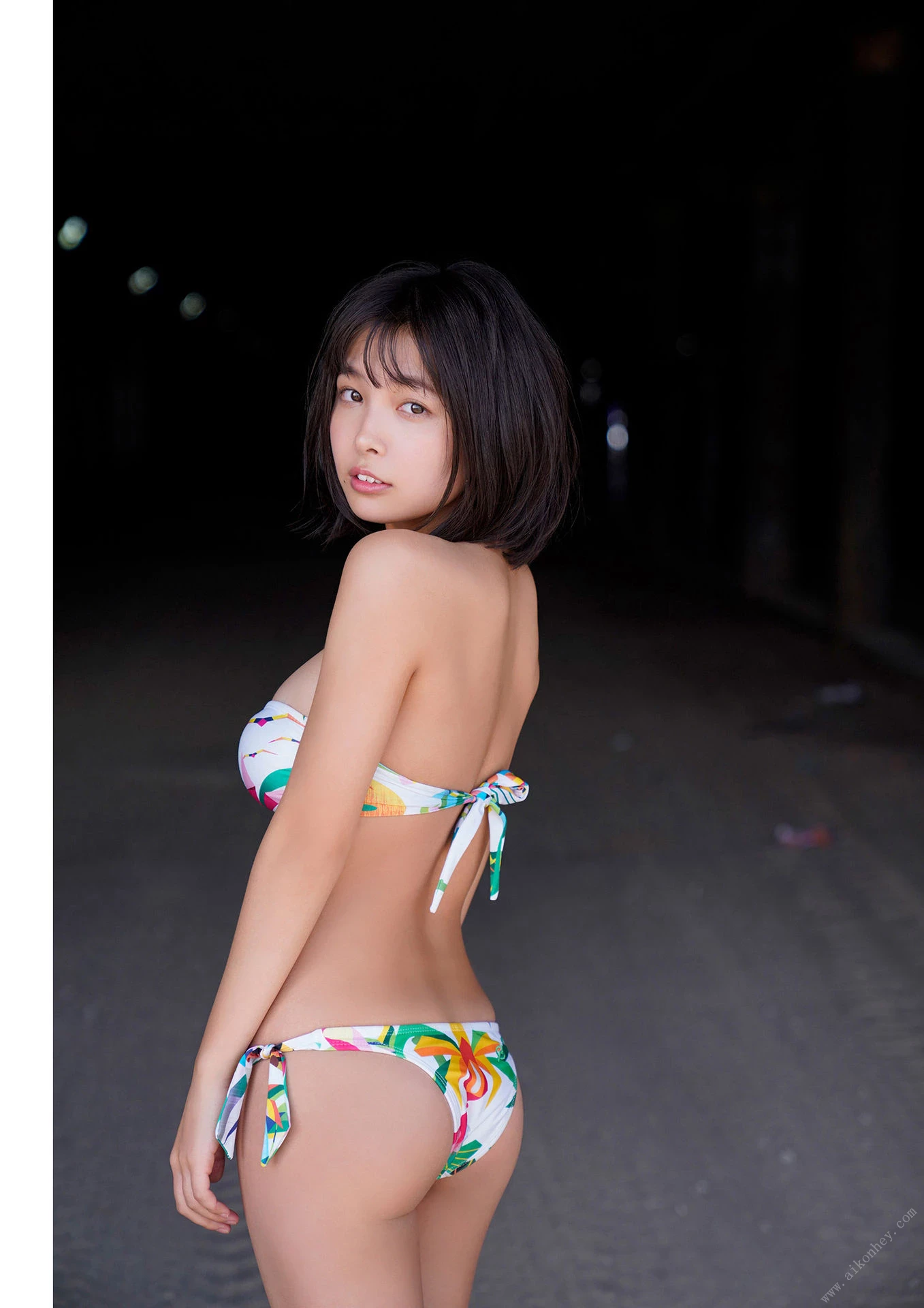 寺本莉绪 1st Photobook - CURIOSITY [147P]