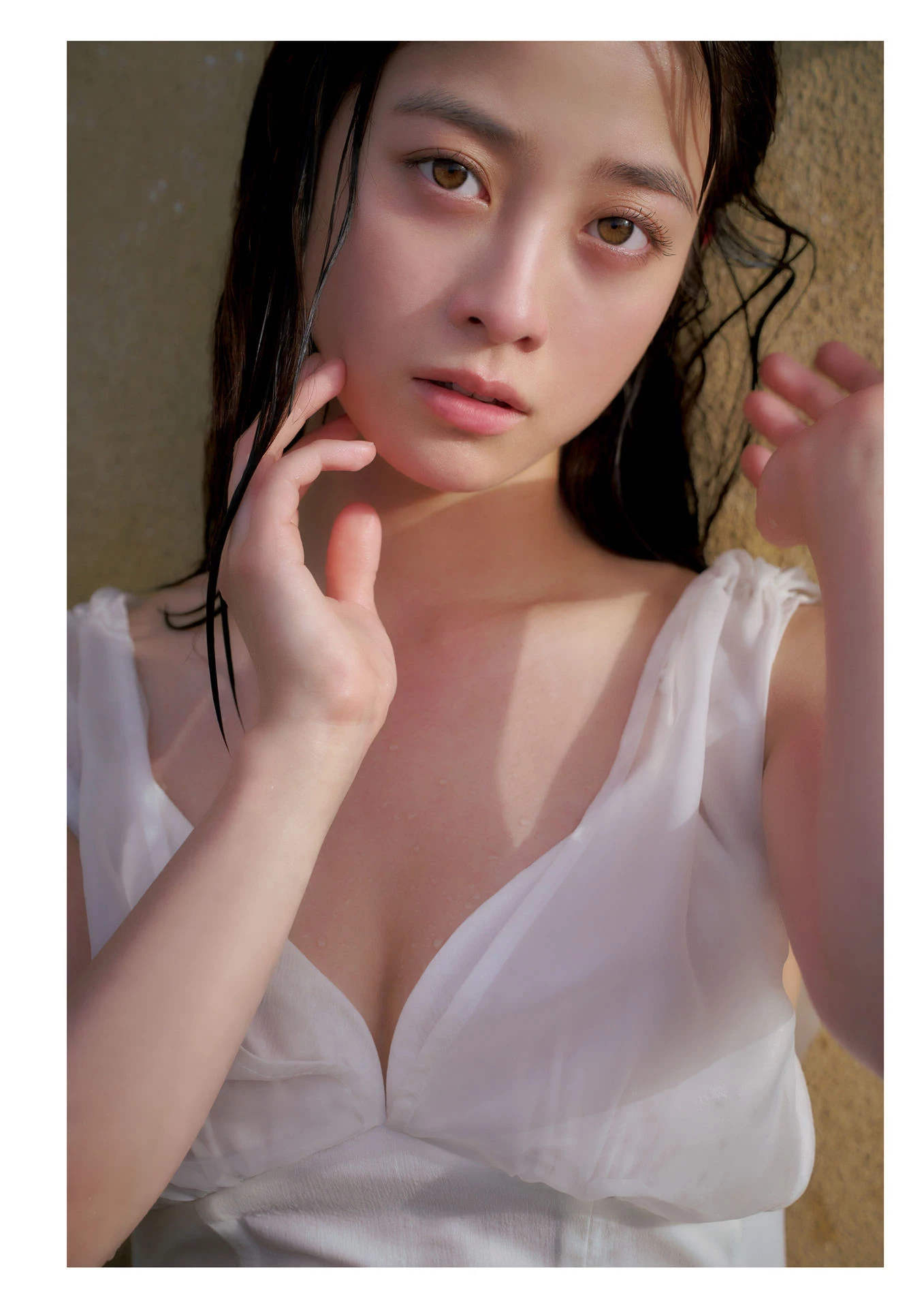 桥本环奈[Photobook] 2024.02.03 写真集 カレイドスコープ [185P]