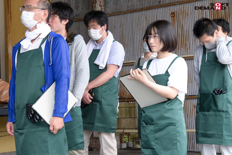 [动图] 仕分け作业中にムラついたら 即ヌイてくれる仓库バイトの女子大生。地味な见... [29P]