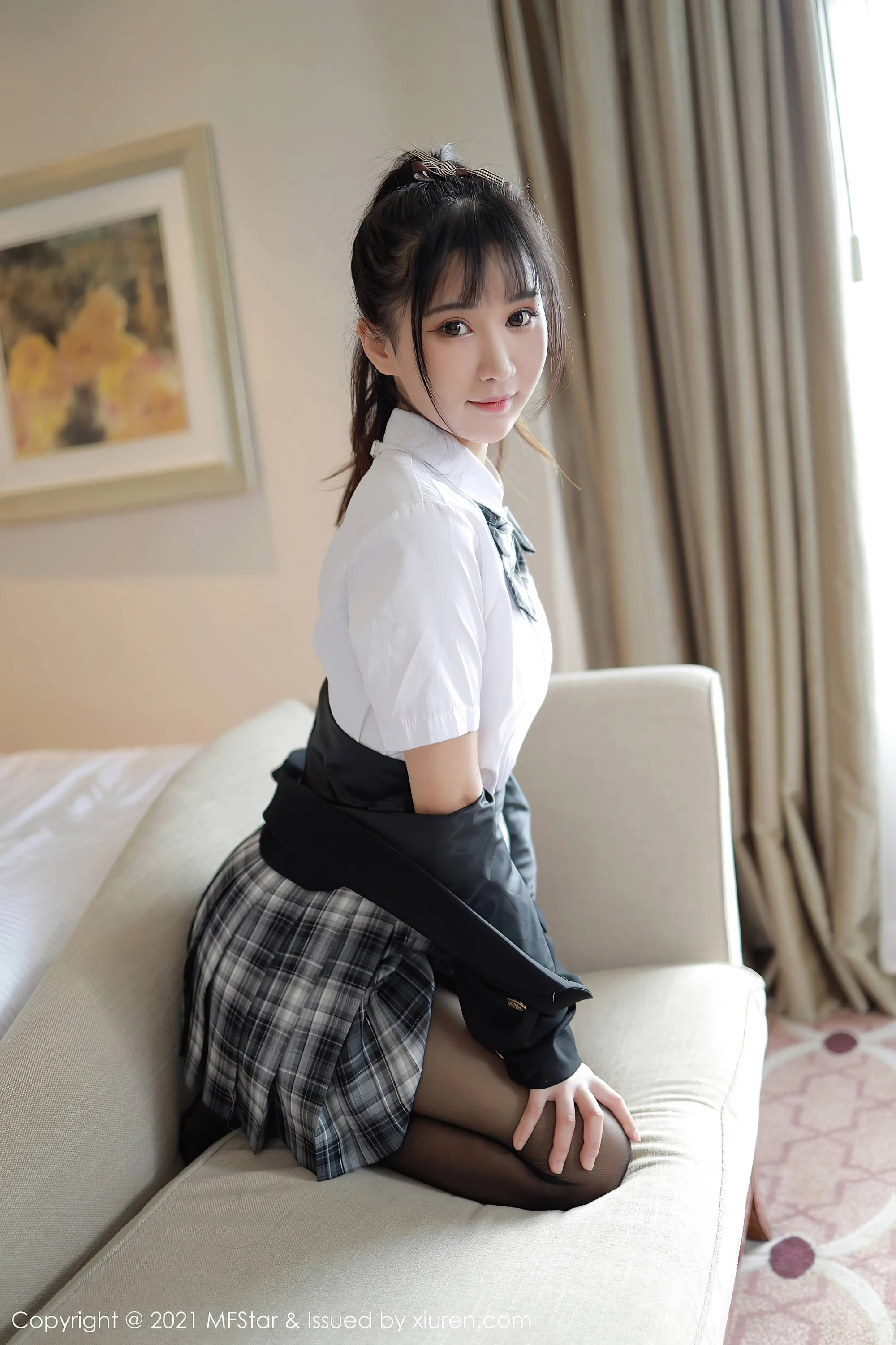 [MFStar模范学院]2021.01.14 Vol.439 小果冻儿 完整版无水印写真[50P]