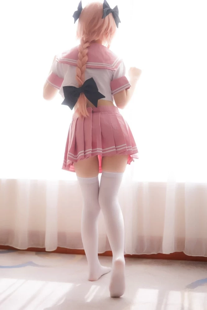 网络收藏套图 妹子cosplay 白色膝上袜露出 [66P]