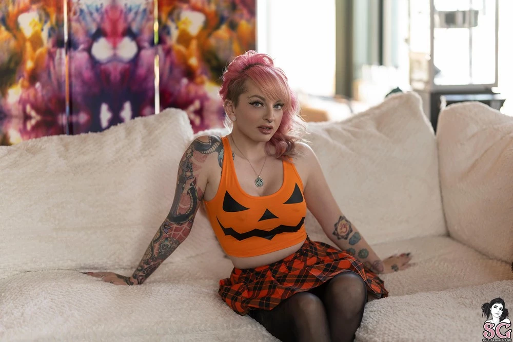 [Suicide Girls]Oct 07, 2024 - Ktstrange - Summerween[50P]