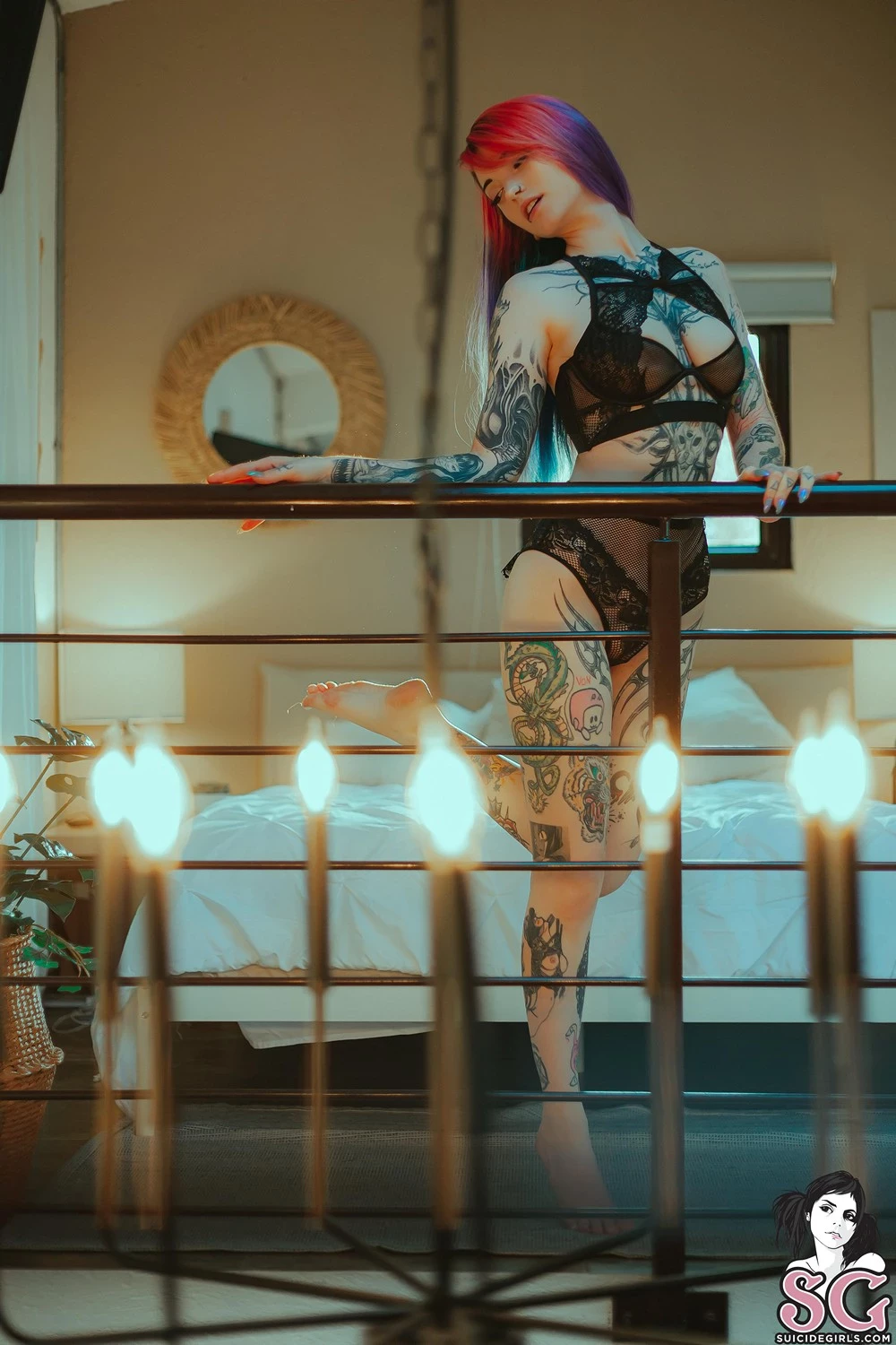 [Suicide Girls]Oct 14, 2024 - Gloom - Luz De Atardecer[52P]