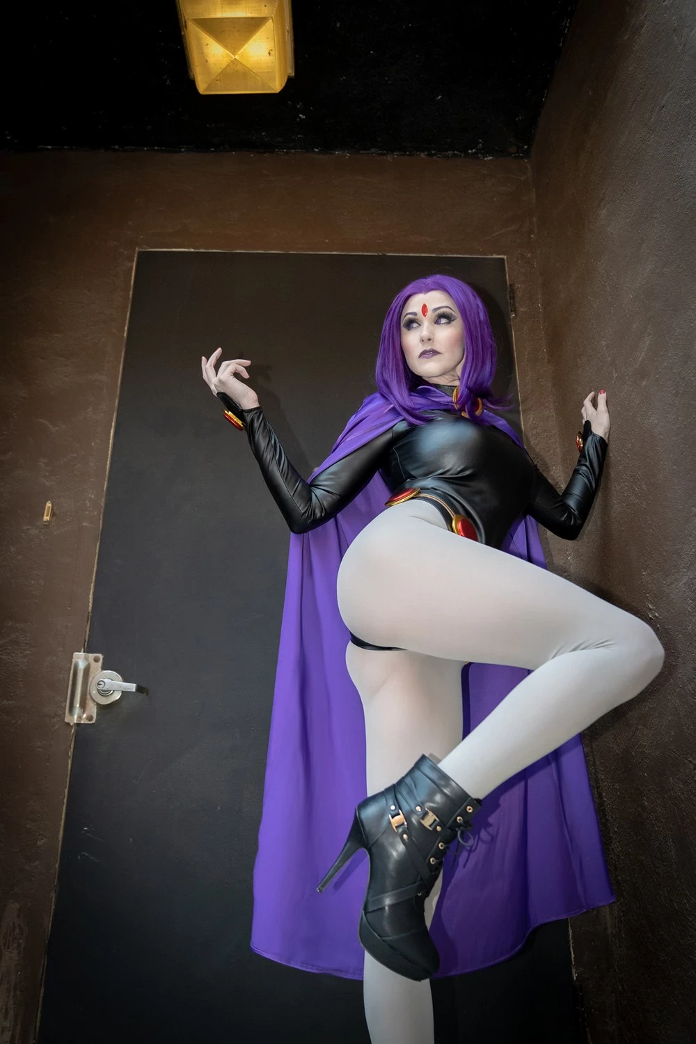 Angie Griffin – Raven