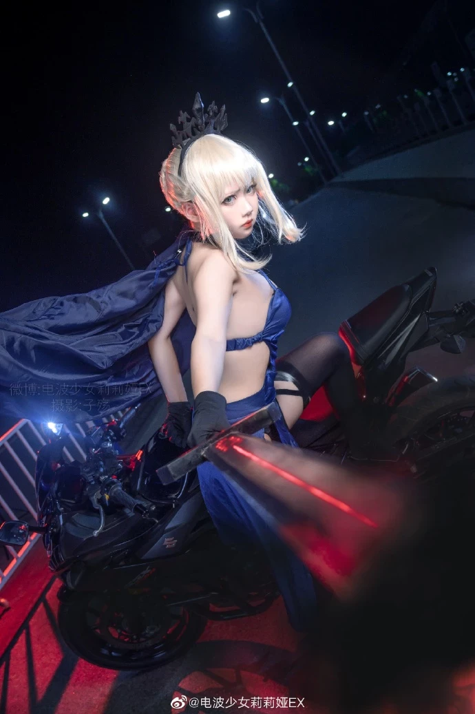 Fate Grand Order 阿爾托莉雅·潘德拉貢〔alter〕[rider] 泳裝三破 @電波少女莉莉婭EX [9P]