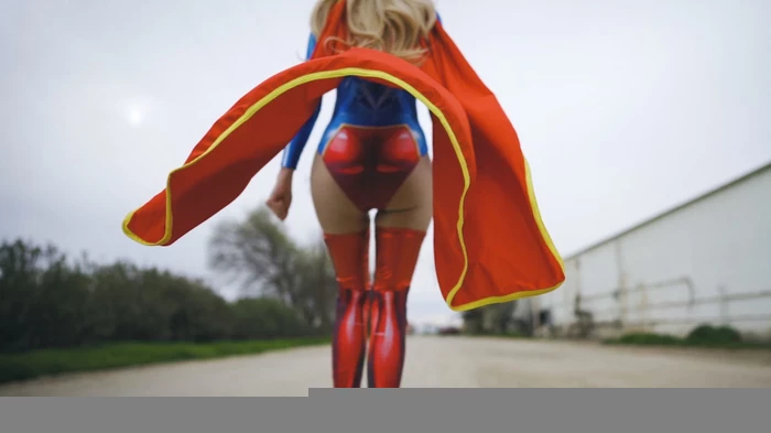 [Angie Griffin] Supergirl