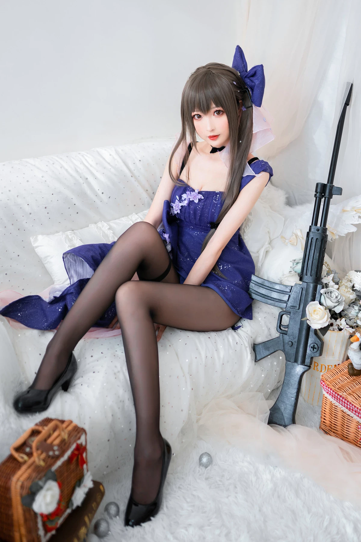 藍裙蝶美女私房Cosplay主題性感黑絲褲襪秀美腿撩人誘惑寫真 [20P]