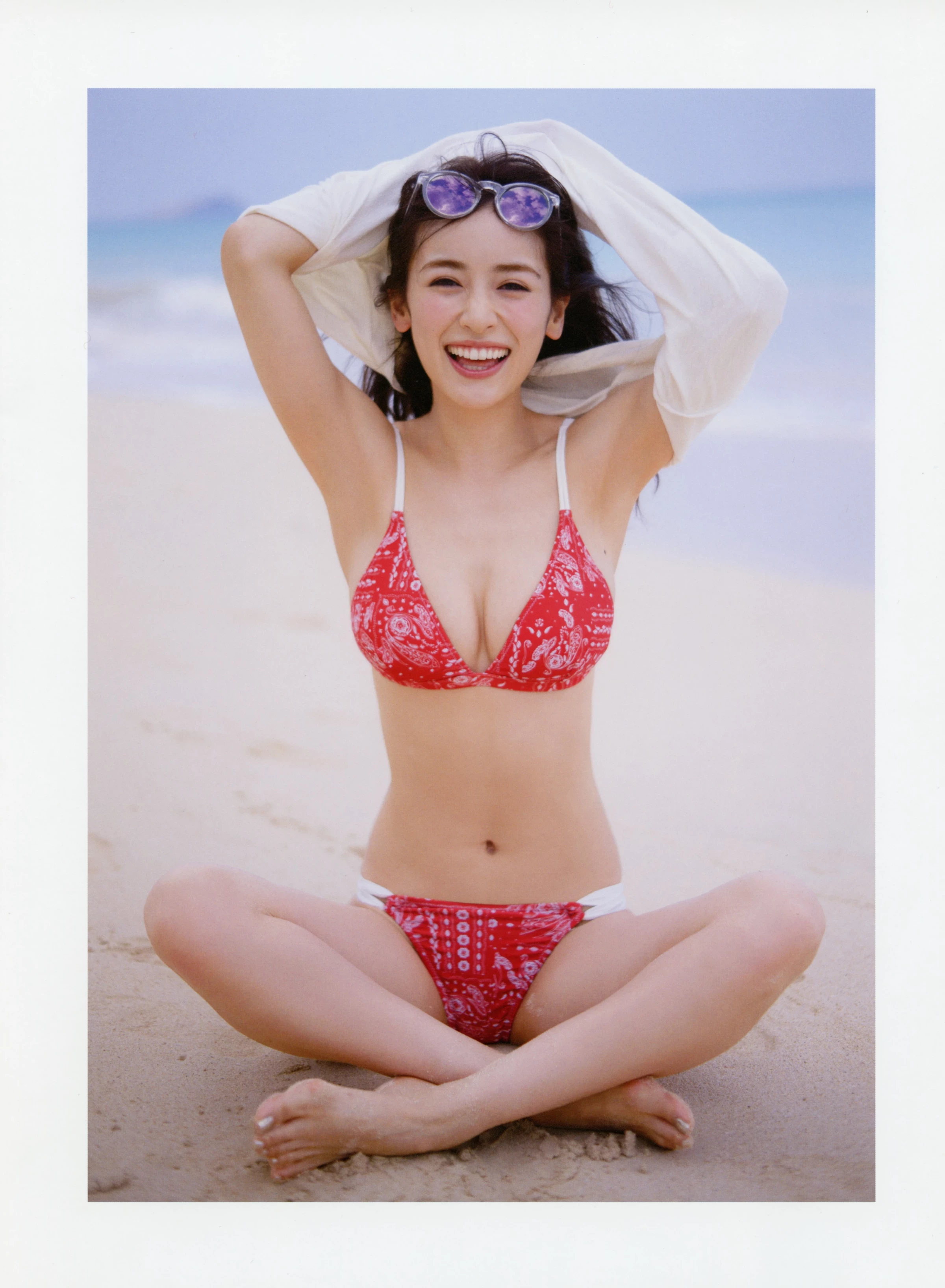 泉里香1st写真集“Rika!”2